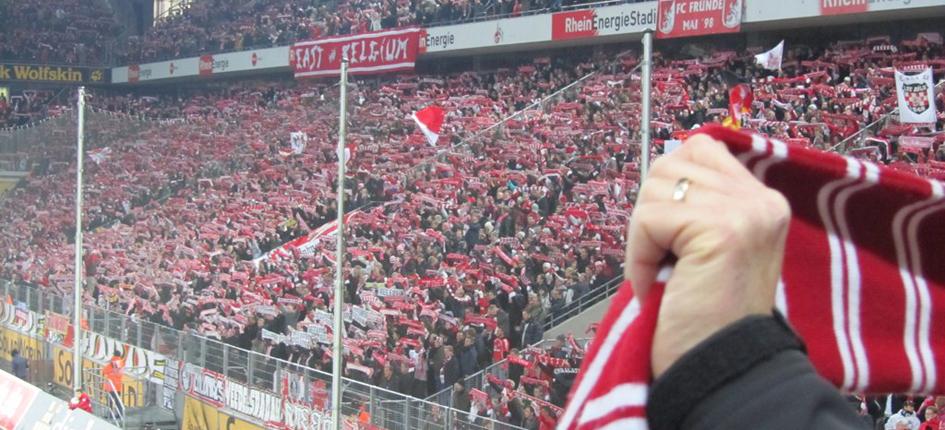 Fans des 1. FC Köln, die für das Heimspiel gegen den AC Milan am 15. Juli ein spezielles Ticket gekauft hatten, erhielten einen Mannschaftsschal mit einem eingebetteten NFC-Tag. 