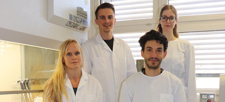 Prof. Dr. Mirjam Schenk's research group at the Institute of Pathology of the University of Bern (from left to right : Mirjam Schenk, Steve Robatel, Lukas Bäriswyl, Mirela Kremenovic)
