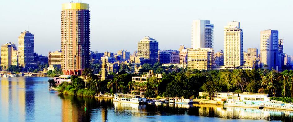 Skyline von Kairo am Tag.
