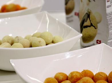 Dumet AG produces a huge variety of olives 