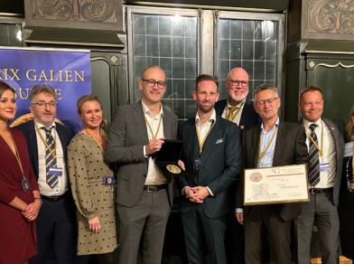 BeiGene Switzerland receiving the prestigious Prix Galien in the Cancer category in 2023 for its self-developed BTK inhibitor BRUKINSA®
