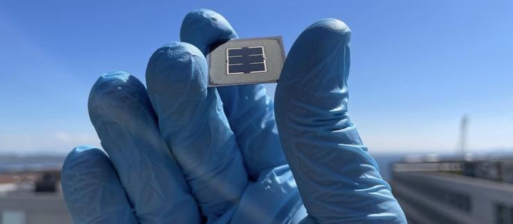 EPFL scientists in Neuchâtel have developed a tandem solar cell that can deliver a certified efficiency of 29.2%.