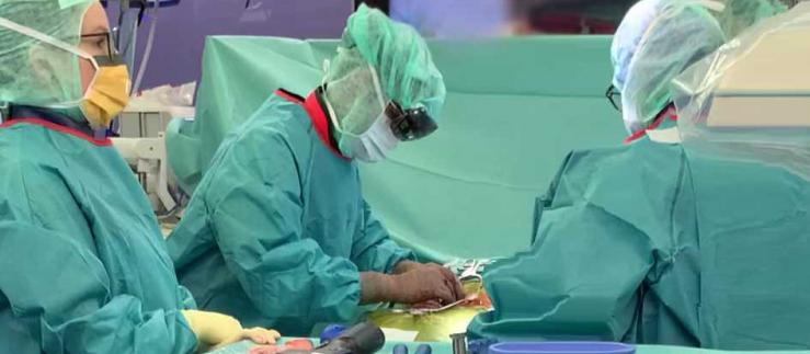 A team from Balgrist University Hospital performs a holographically navigated spine surgery. 