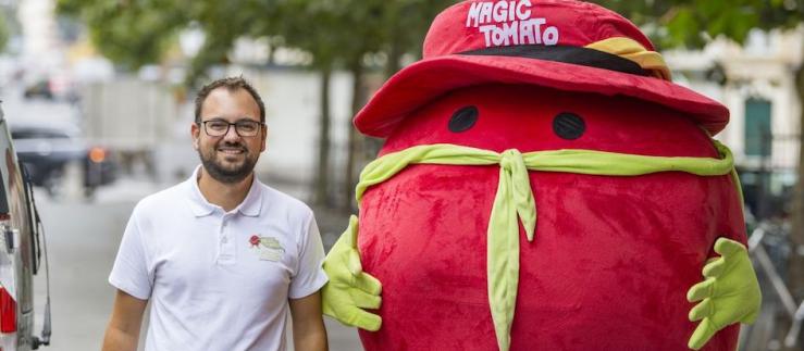 With a streamlined system, MagicTomato is able to serve its customers in record time while eliminating food and plastic packaging waste to the maximum.
