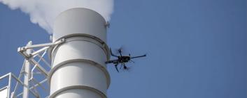 Constellation Clearsight uses Voliro drones to inspect and maintain critical infrastructure. 