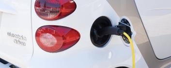 Feststoffakkus können beispielsweise bei Elektroautos eingesetzt werden. Swiss Clean Battery AG will sie in Frauenfeld herstellen.